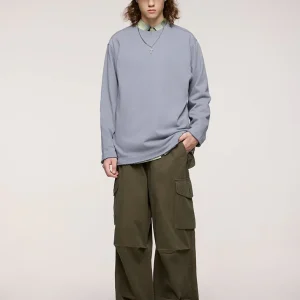 Col ras-du-cou streetwear surdimensionné avec un design épais et des détails en bordures brutes