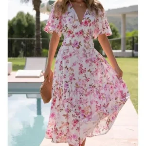 Robe Champêtre A Manches Courtes Et Longueur Midi